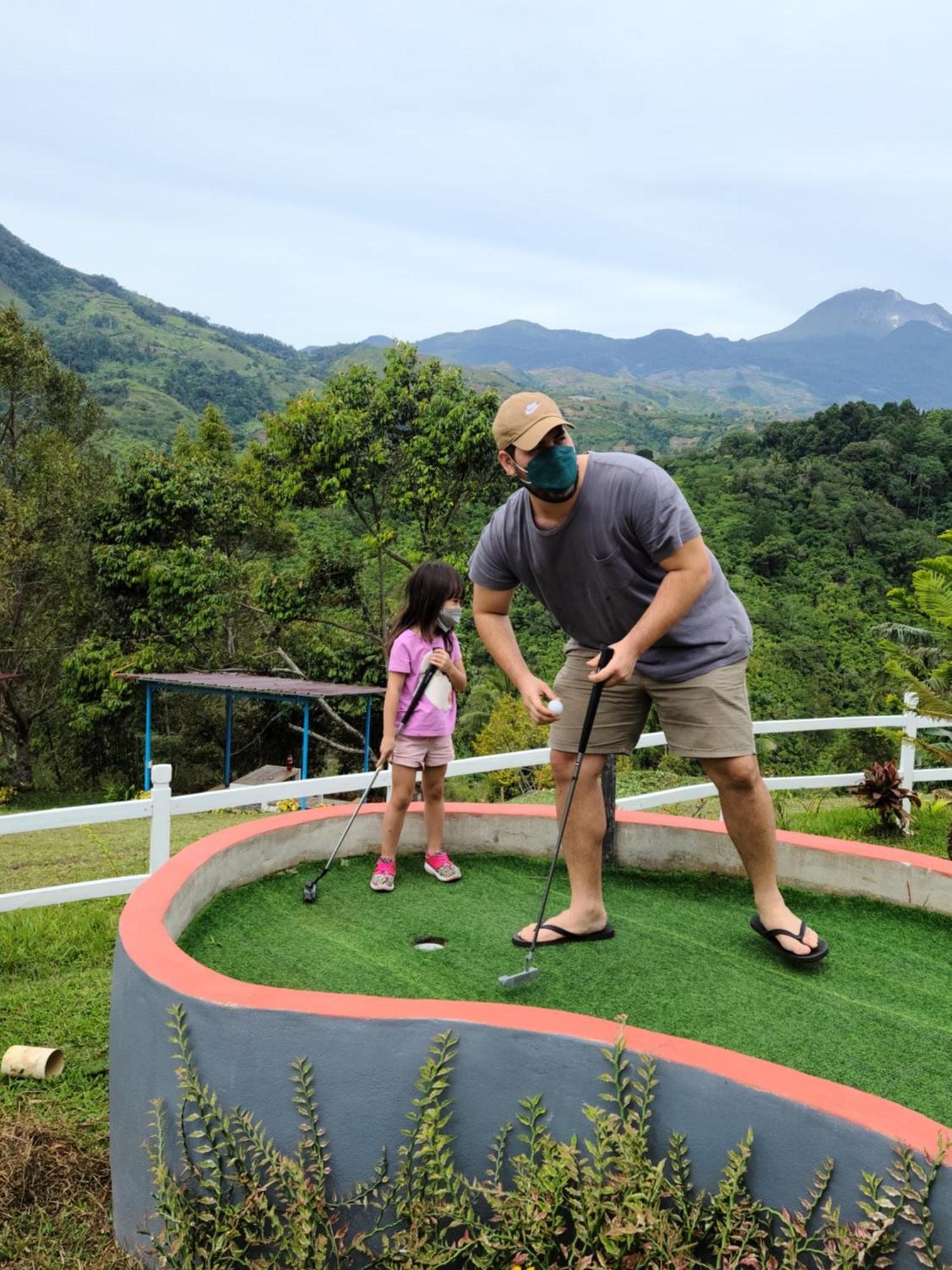 Serene Mountain Escape Digos Exterior foto